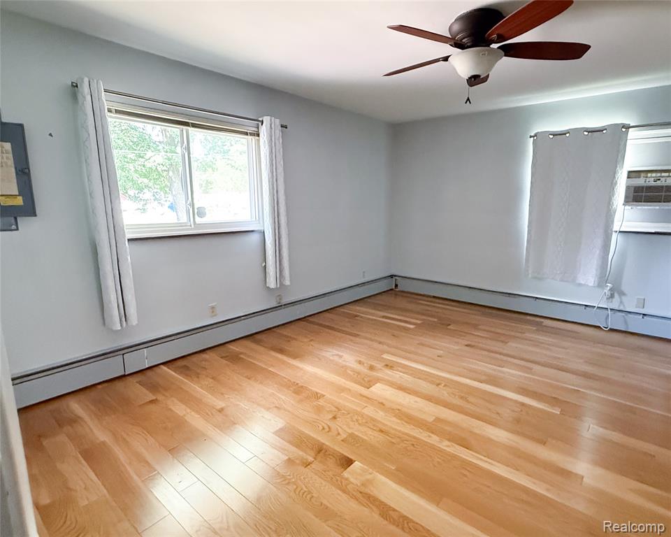 1460 Monroe Street Property Photo 20
