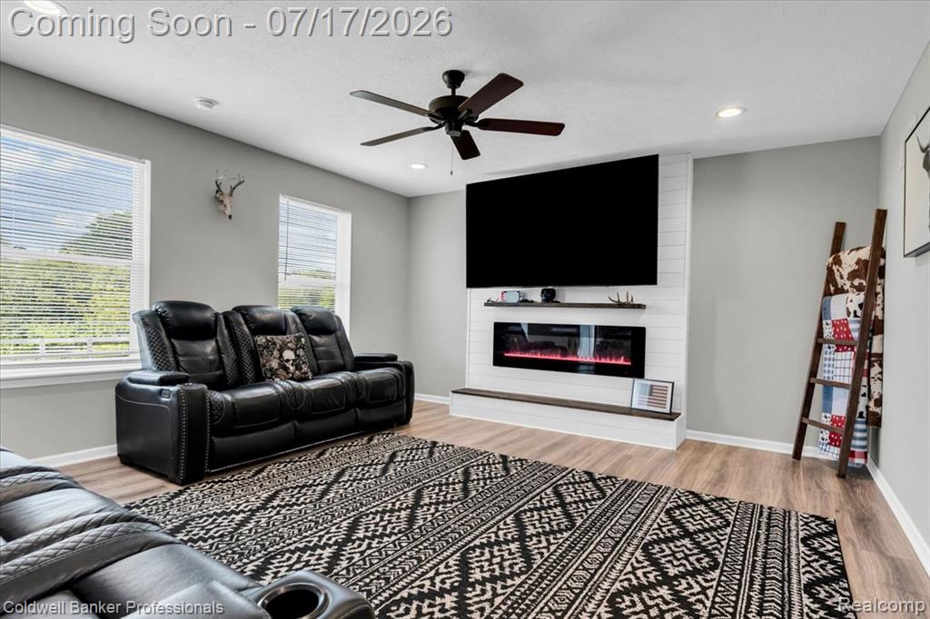 417 Constitution Avenue Property Photo 6