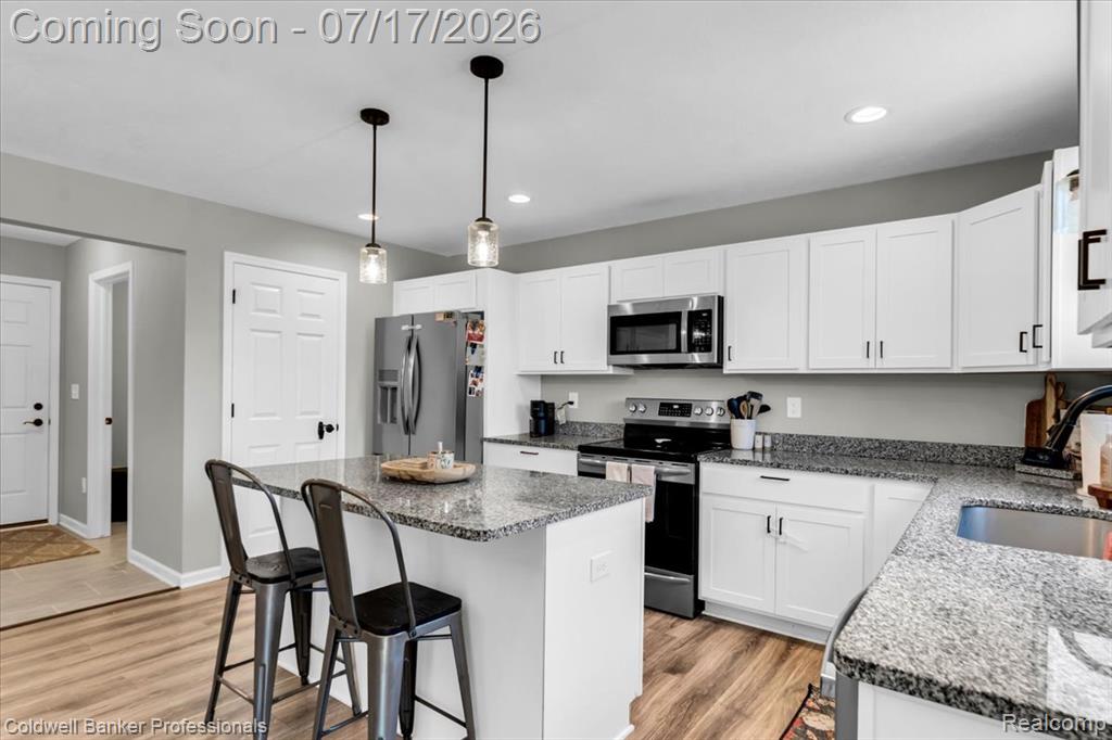 417 Constitution Avenue Property Photo 11