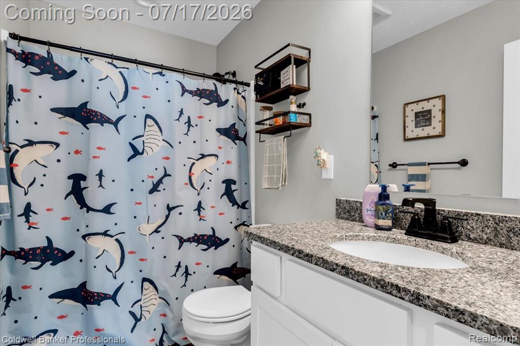 417 Constitution Avenue Property Photo 25