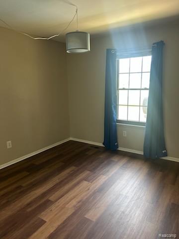 35138 N Bay Circle Property Photo 4