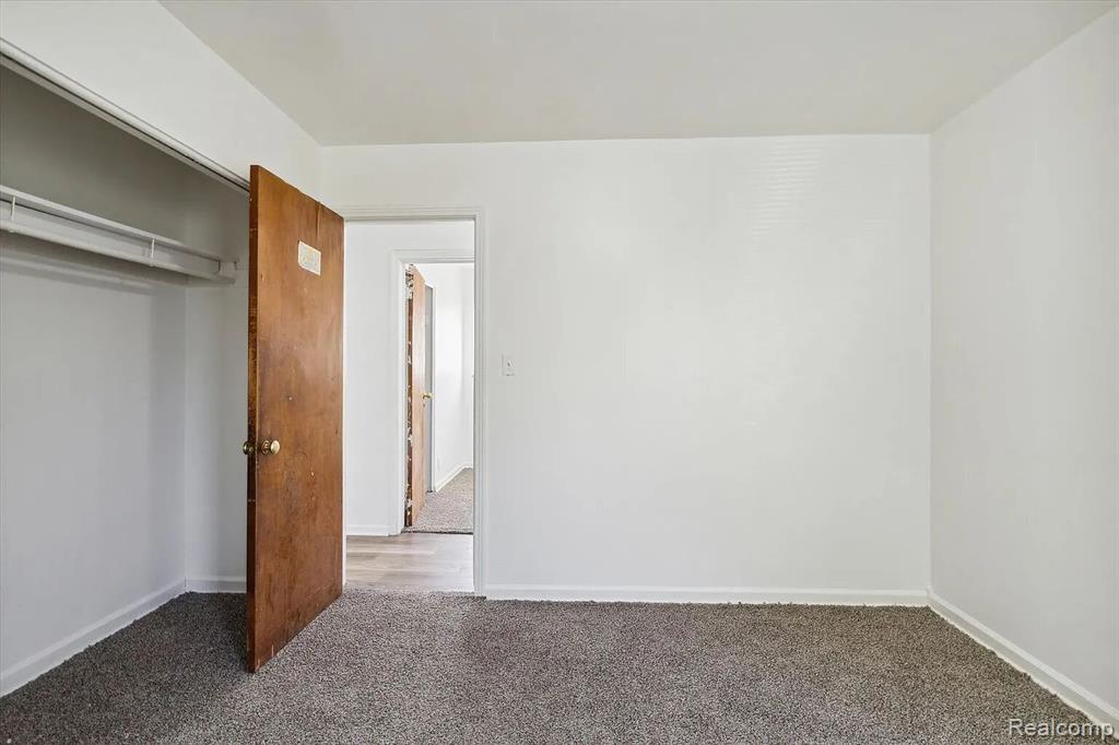 19400 Harlow Street Property Photo 13