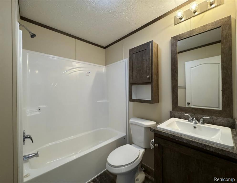 40 Sparrow Hill Property Photo 3