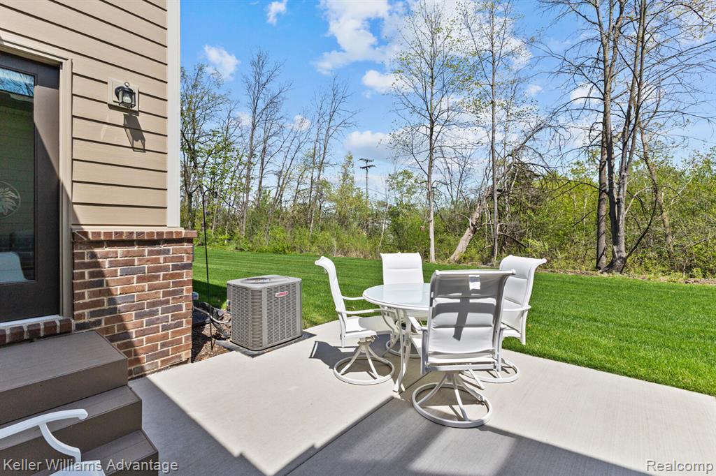 836 Addison Circle Property Photo 40