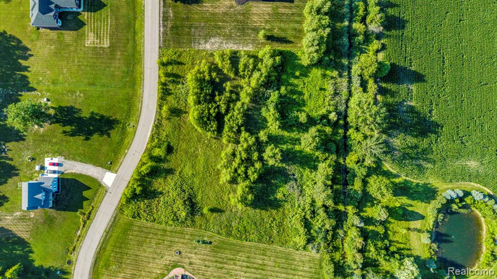 73160 Castle Court Property Photo 5