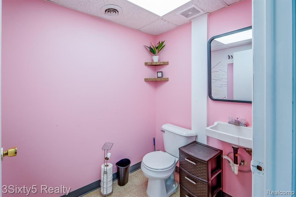 2235 West Rd. Property Photo 19