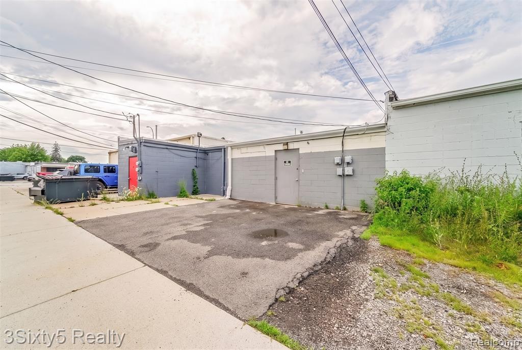 2235 West Rd. Property Photo 22