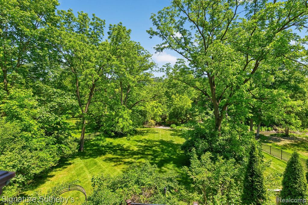 30650 Lahser Road Property Photo 9