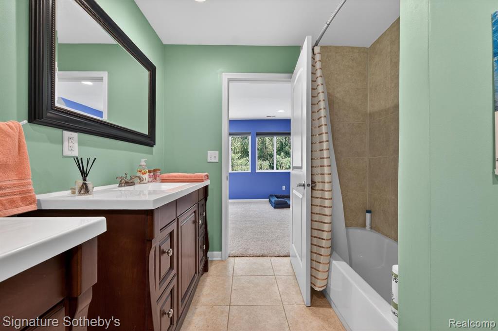 30650 Lahser Road Property Photo 62