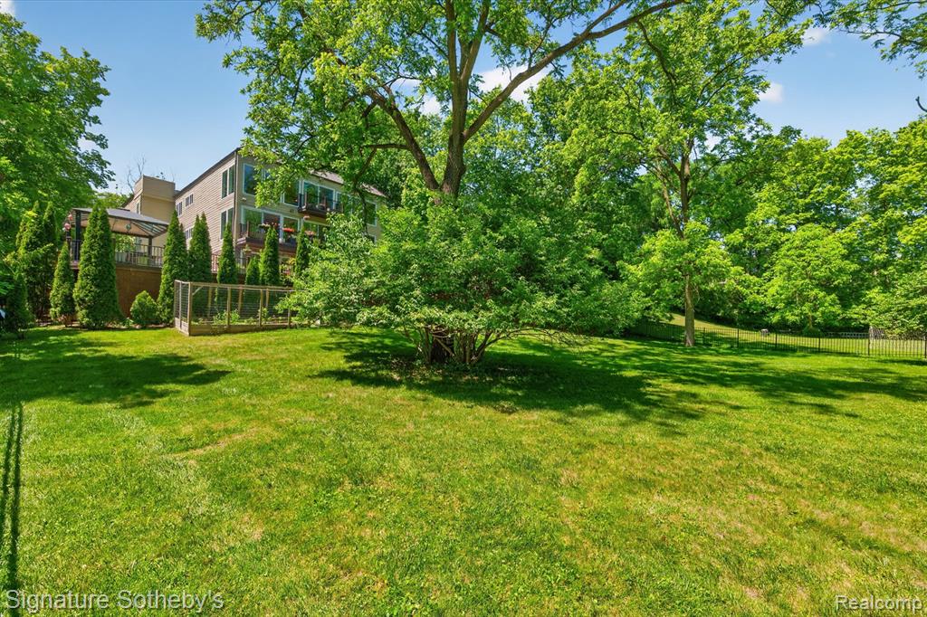 30650 Lahser Road Property Photo 80