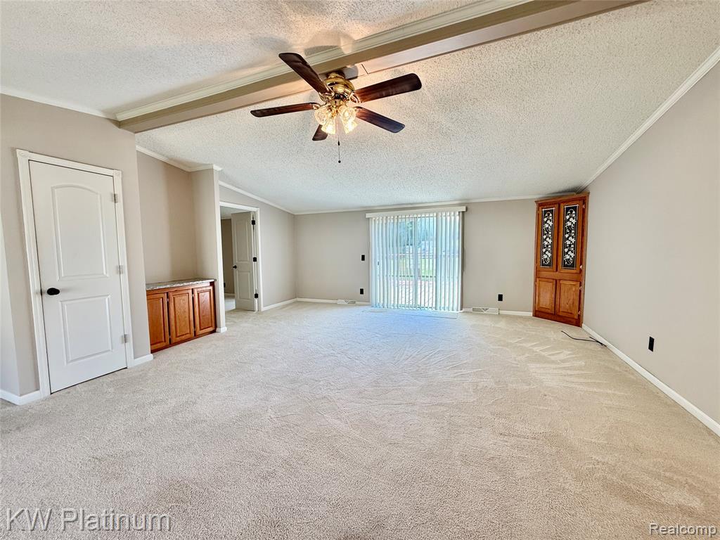 1201 Orchard Lane Property Photo 3