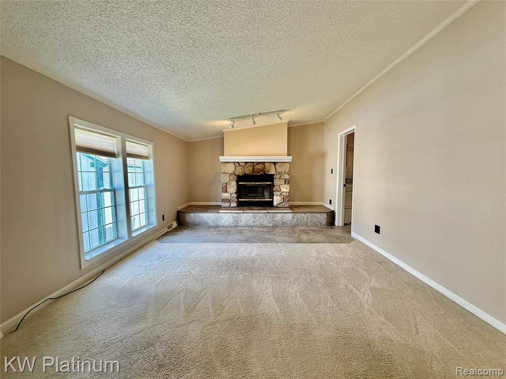 1201 Orchard Lane Property Photo 9
