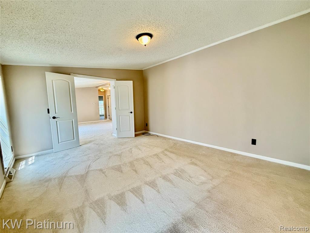 1201 Orchard Lane Property Photo 11