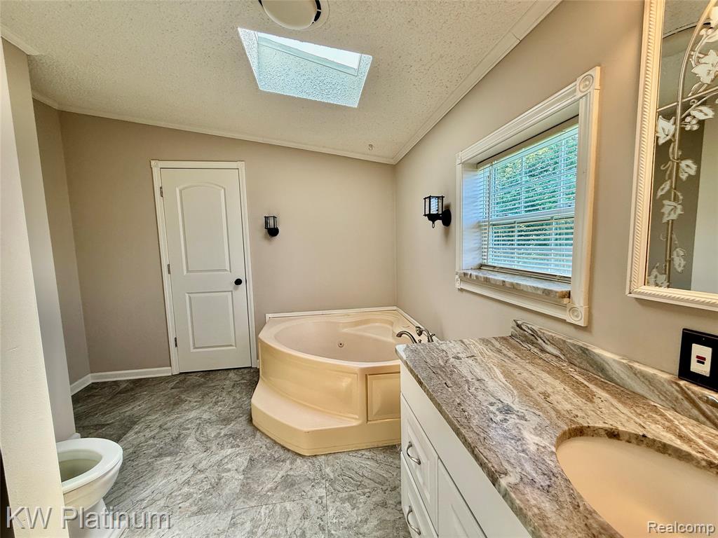 1201 Orchard Lane Property Photo 12