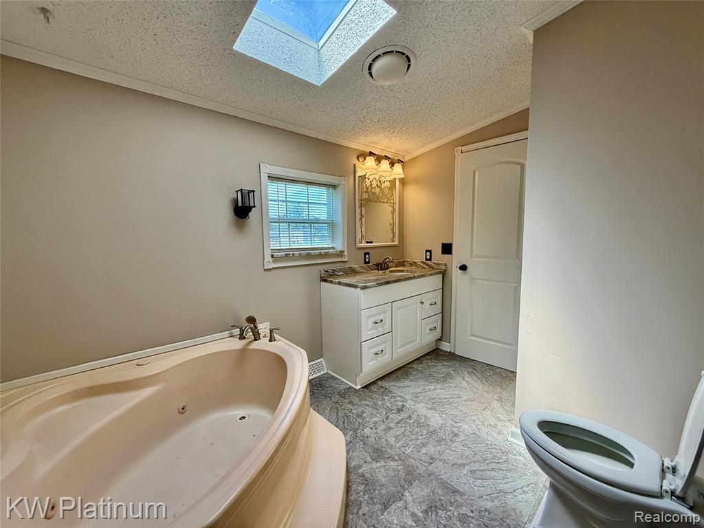 1201 Orchard Lane Property Photo 14