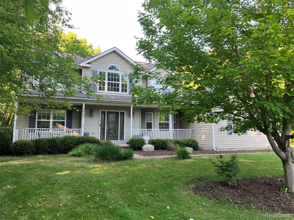 1815 Twin Lakes Boulevard Property Photo 1