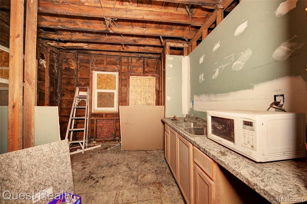 18659 Goulburn Street Property Photo 16