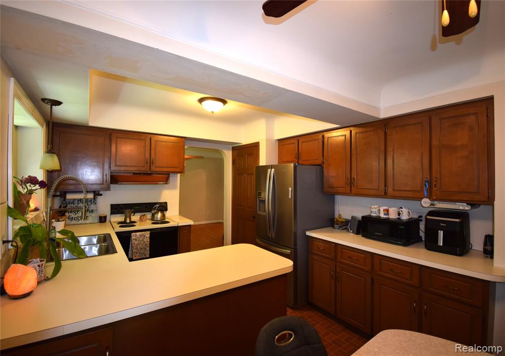 53620 Odilon Avenue Property Photo 9