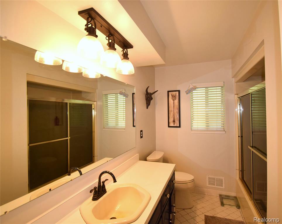 53620 Odilon Avenue Property Photo 10