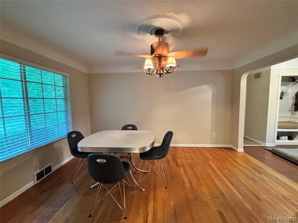 53620 Odilon Avenue Property Photo 19