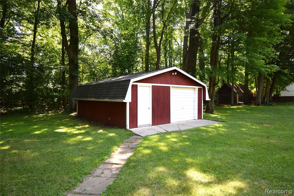 53620 Odilon Avenue Property Photo 22