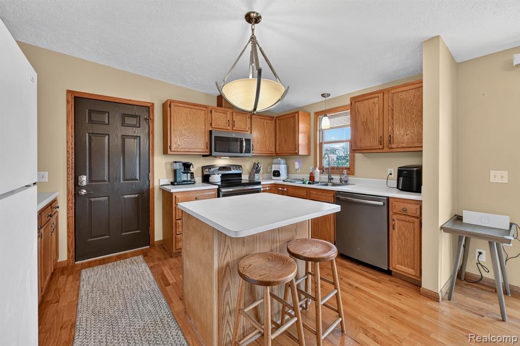 9889 Ditch Road Property Photo 24