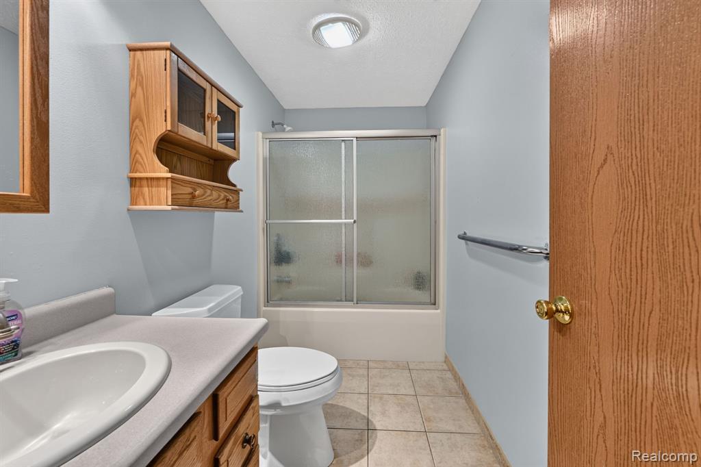 9889 Ditch Road Property Photo 30