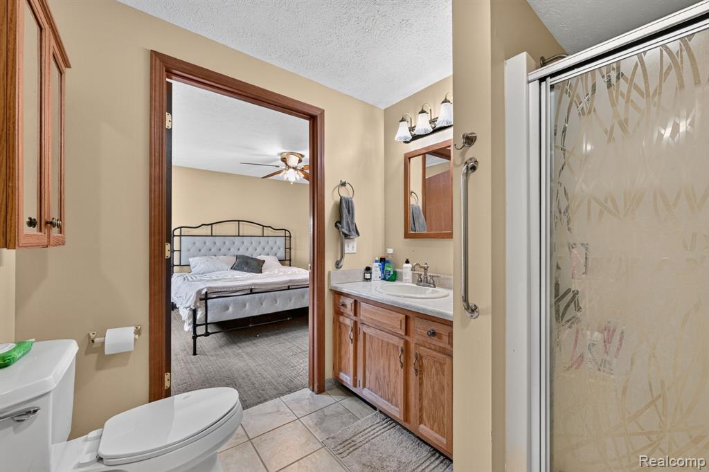 9889 Ditch Road Property Photo 39