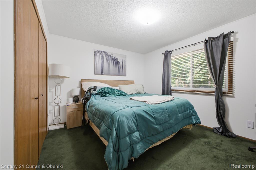 38098 Hixford Place Property Photo 16