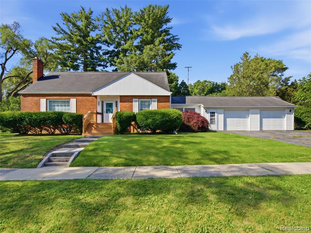 3707 Sunset Drive Property Photo 1