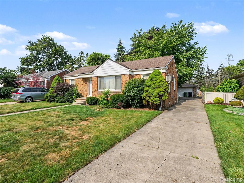 6350 Robinson Avenue Property Photo 1