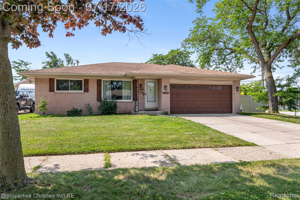 20200 Shores Street Property Photo 1