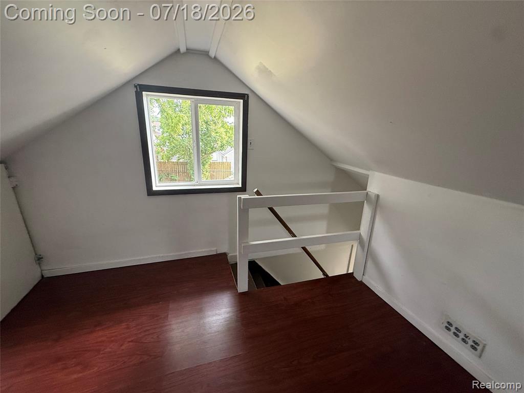 2134 E Mclean Avenue Property Photo 10