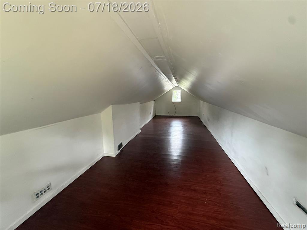 2134 E Mclean Avenue Property Photo 11