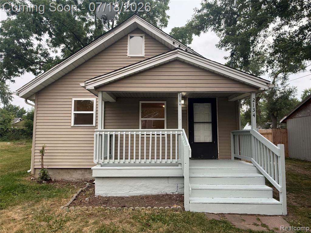 2134 E Mclean Avenue Property Photo 13