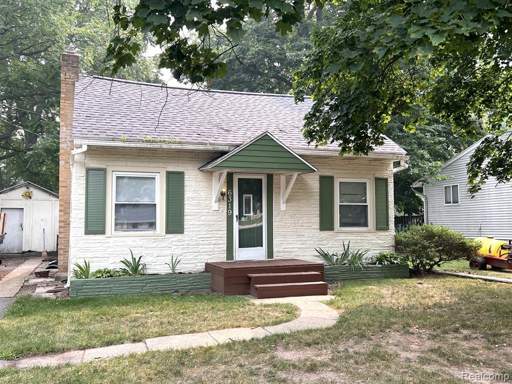 6319 S Washington Avenue Property Photo 1