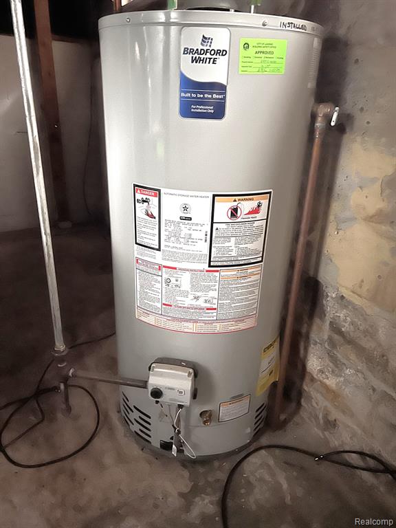 6319 S Washington Avenue Property Photo 18