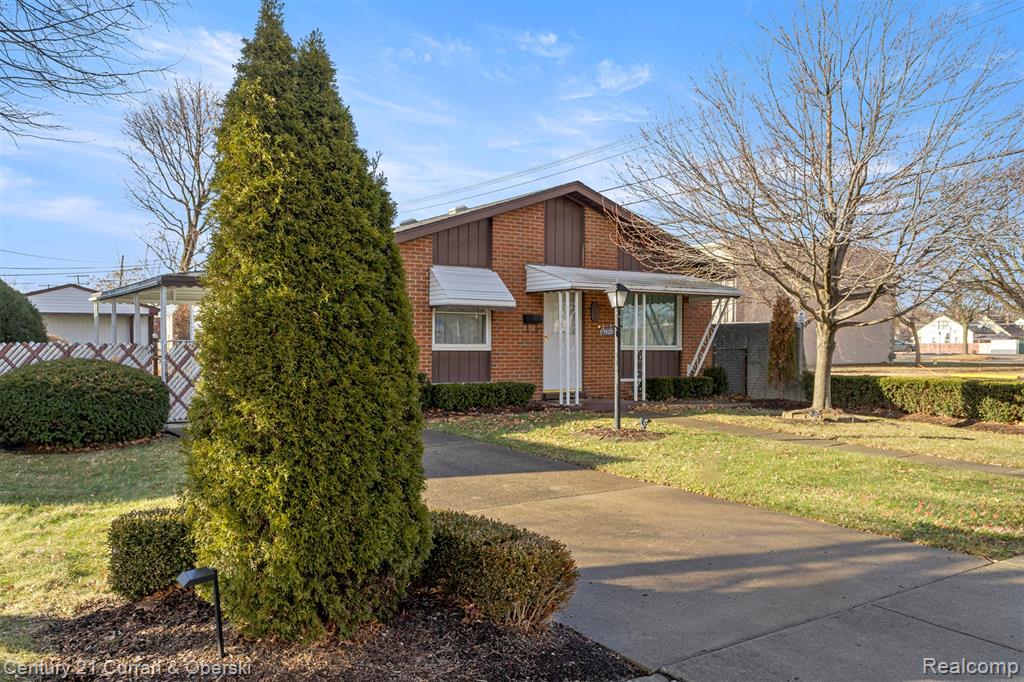 7120 Jackson Avenue Property Photo 3