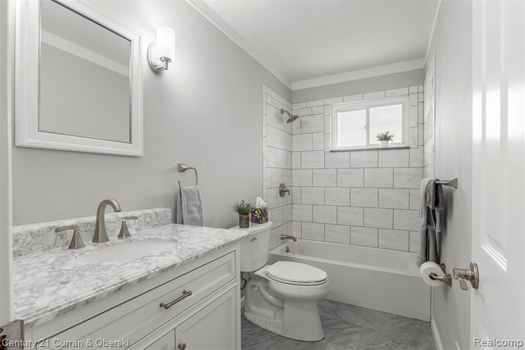 7120 Jackson Avenue Property Photo 9