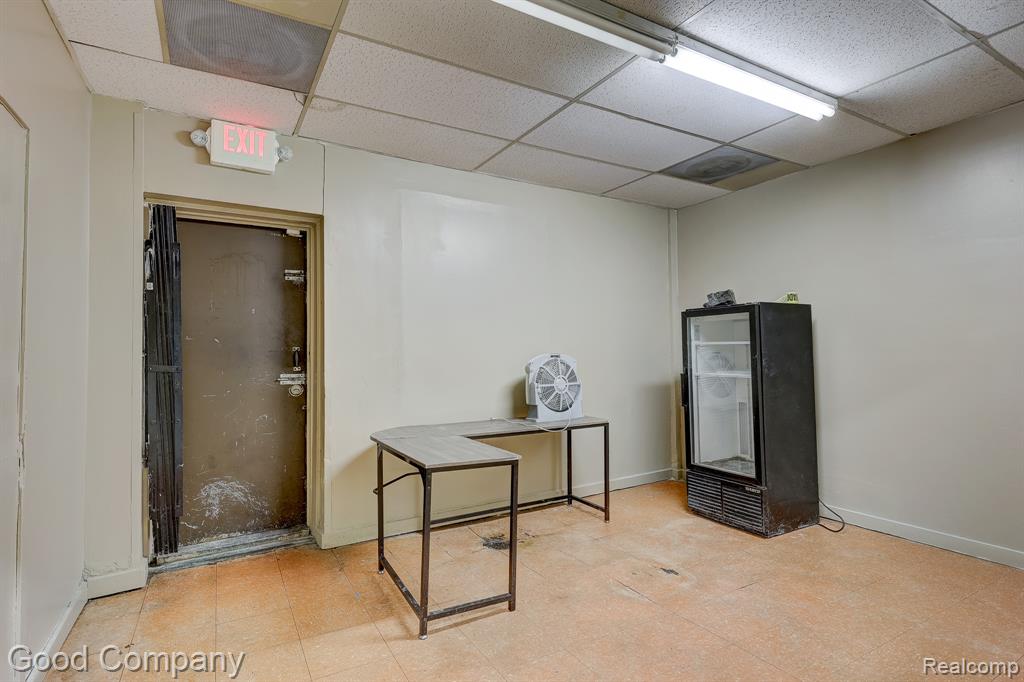 21559 Grand River Avenue Property Photo 21