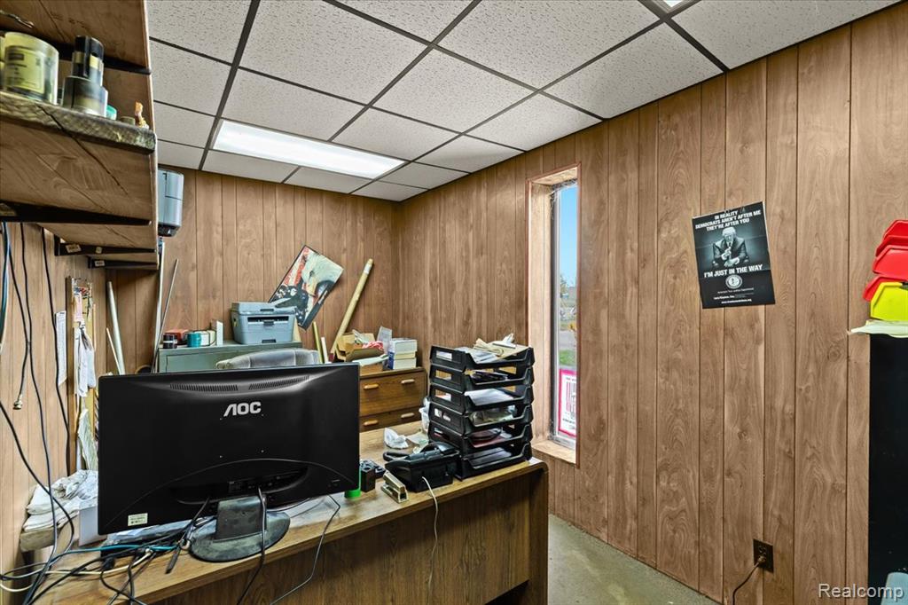 4070 5th Street Property Photo 9