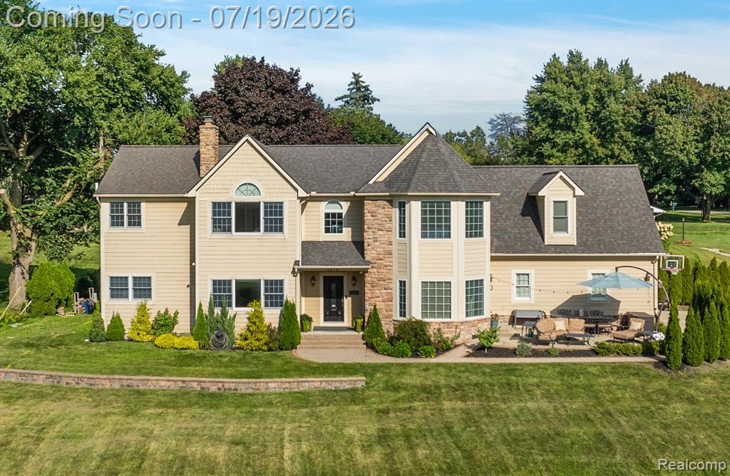 1370 Fieldway Drive Property Photo 1