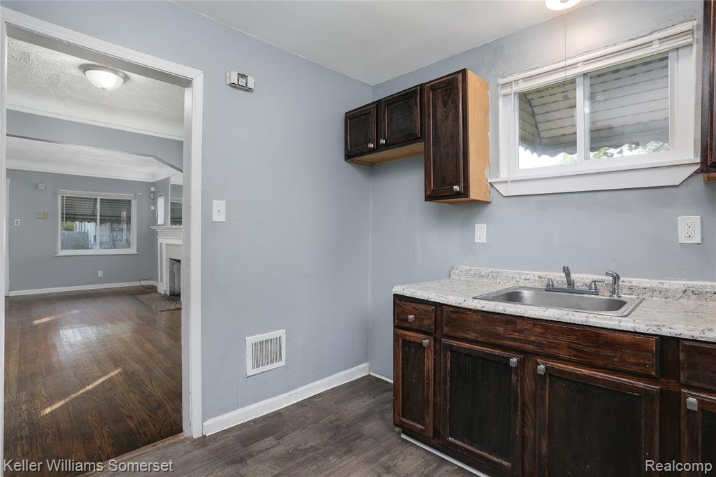 15431 Cruse Street Property Photo 12