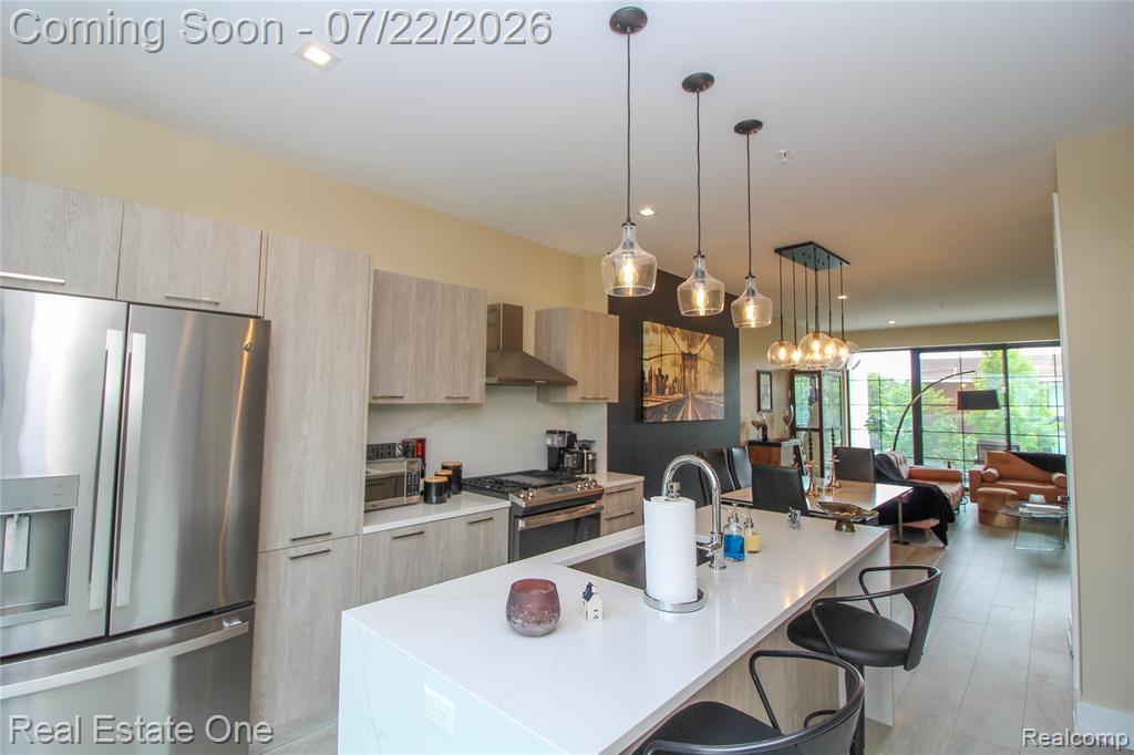 533 E Harrison Avenue Property Photo 11