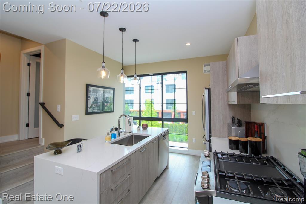 533 E Harrison Avenue Property Photo 14