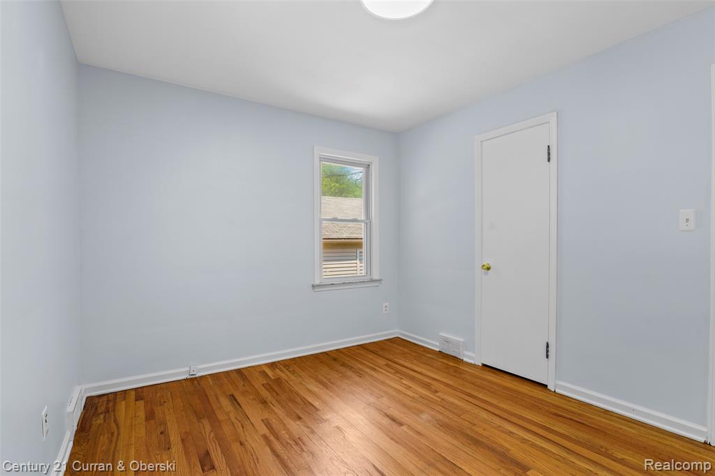 22732 Madison Street Property Photo 13