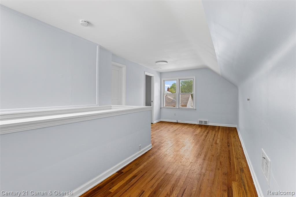 22732 Madison Street Property Photo 18