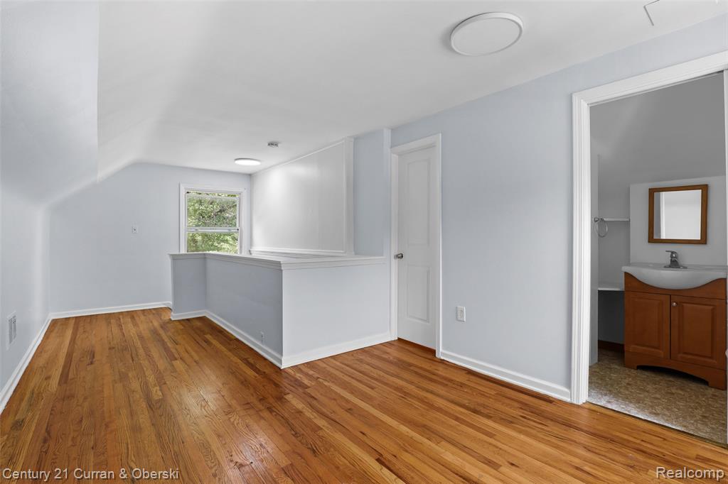 22732 Madison Street Property Photo 19