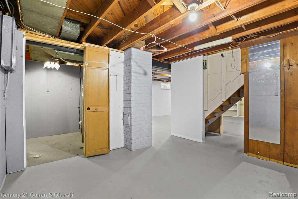 22732 Madison Street Property Photo 26