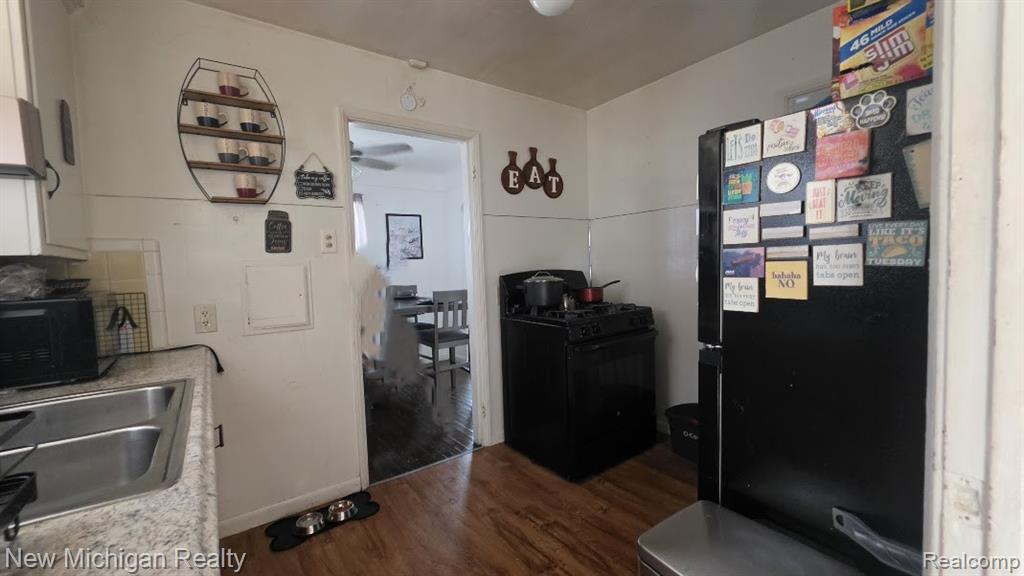 16237 Edmore Drive Property Photo 19